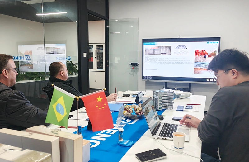 Welcome Brazilian customers to visit our factory