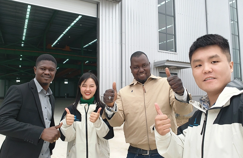 Welcome Burkina Faso customers to visit our factory 